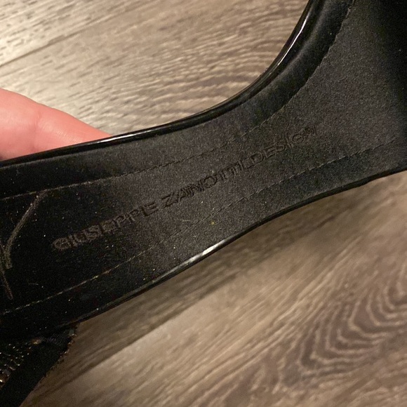 Giuseppe Zanotti black ankle strap heels - Picture 4 of 8